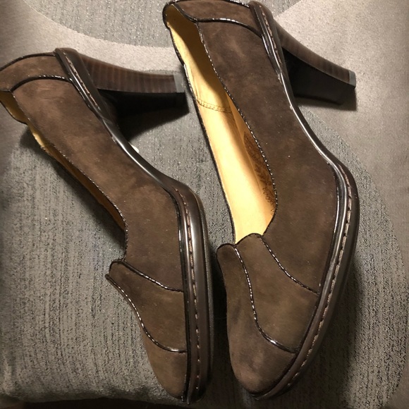 Sofft heels 👠 size 7.5 brand new - Picture 2 of 3